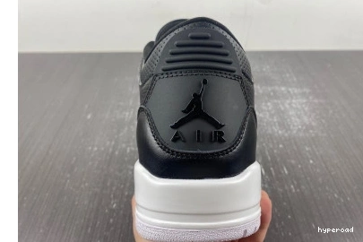 Hyperoad (2016) 3 Monday Cyber Jordan Retro 1108